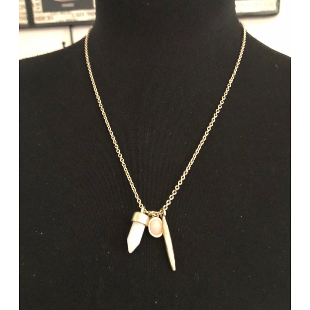Rose Quartz Stone Cluster Gold Necklace NWOT